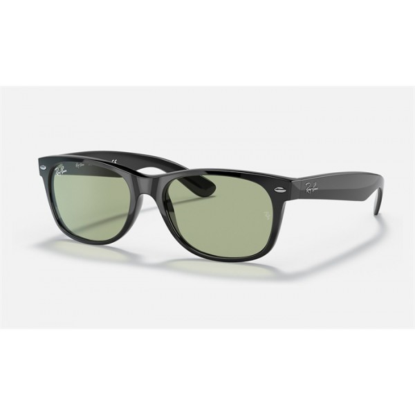 Ray Ban New Wayfarer Classic Low Bridge Fit RB2132 Sunglasses Mirror + Shiny Black Frame Green Mirror Lens